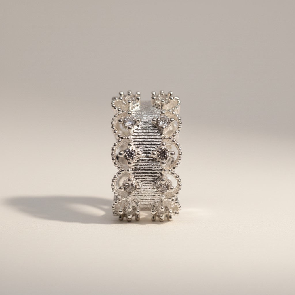 Luxe Radiance ear Cuff