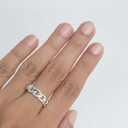 Knot Ring
