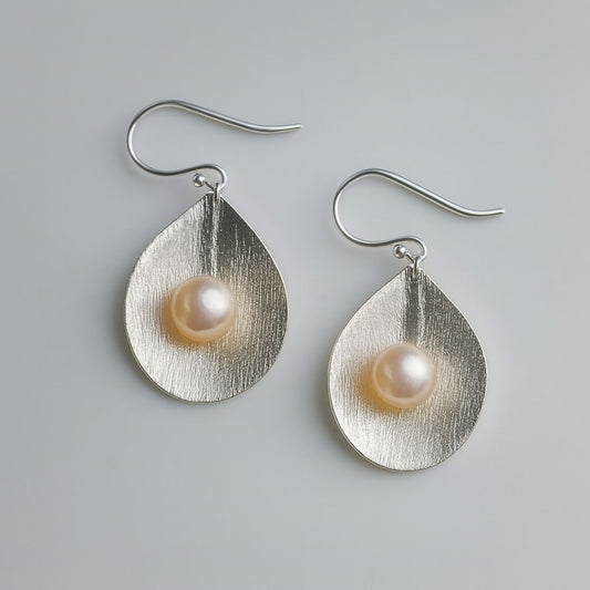 Teardrop Pearl